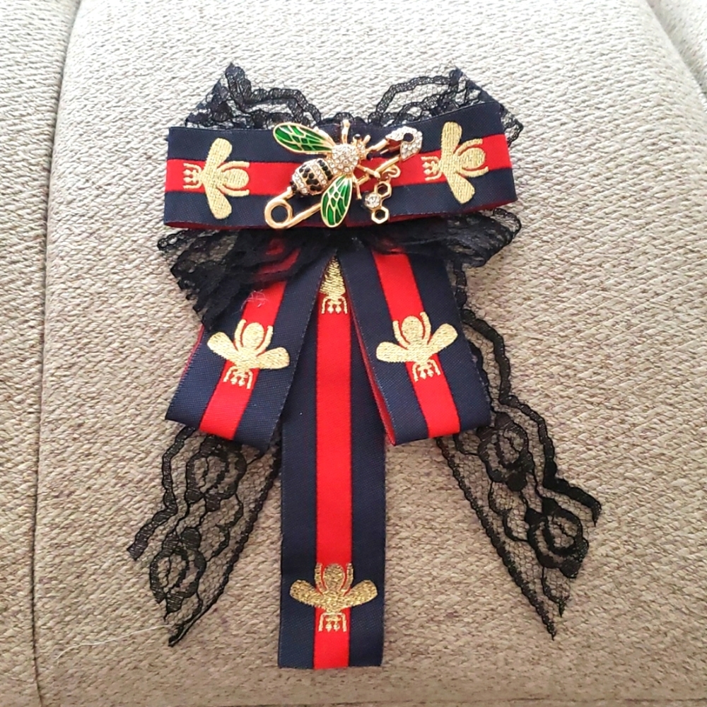 valerian tie gucci teme